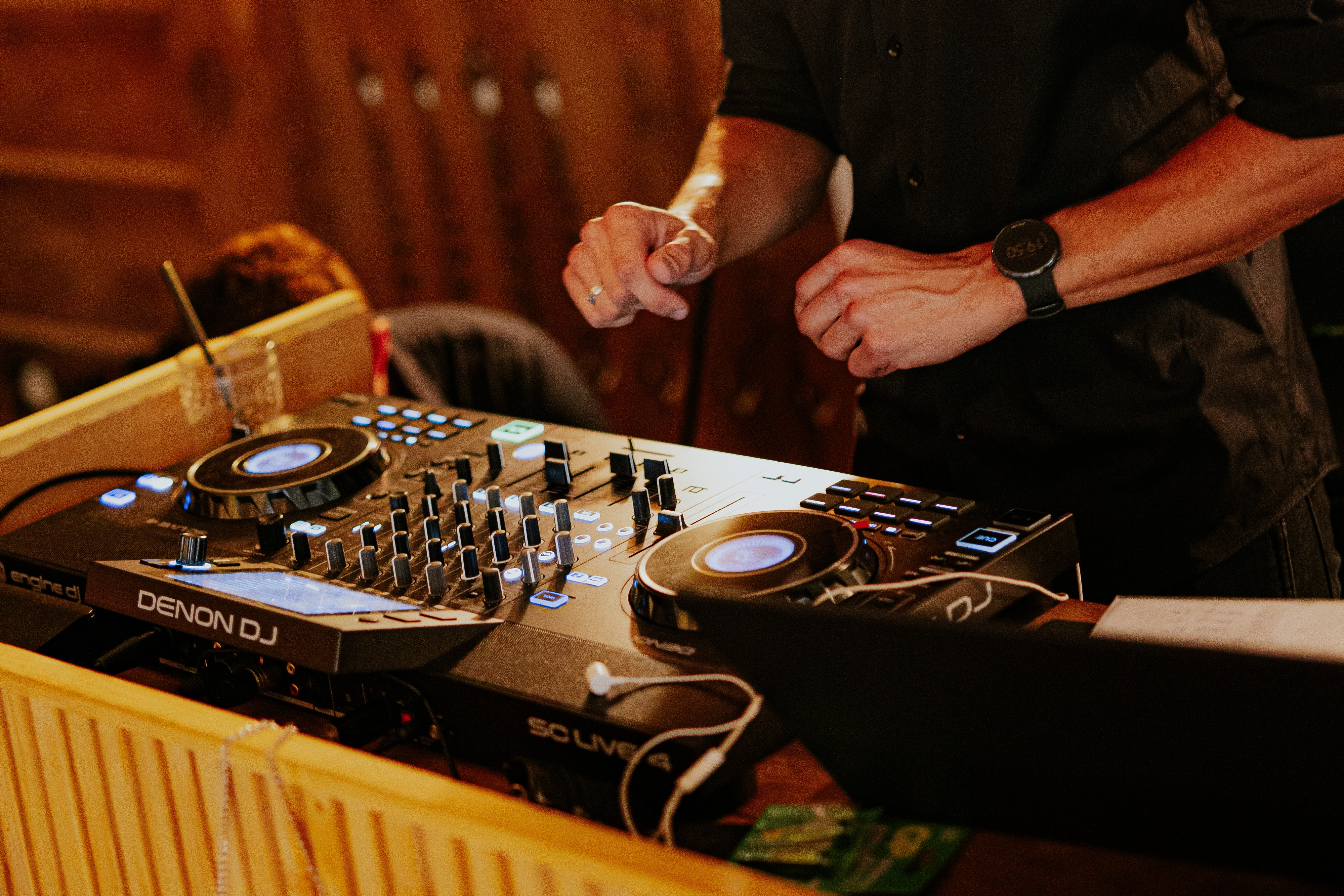 Sprzęt DJ-ski Adama Jamińskiego